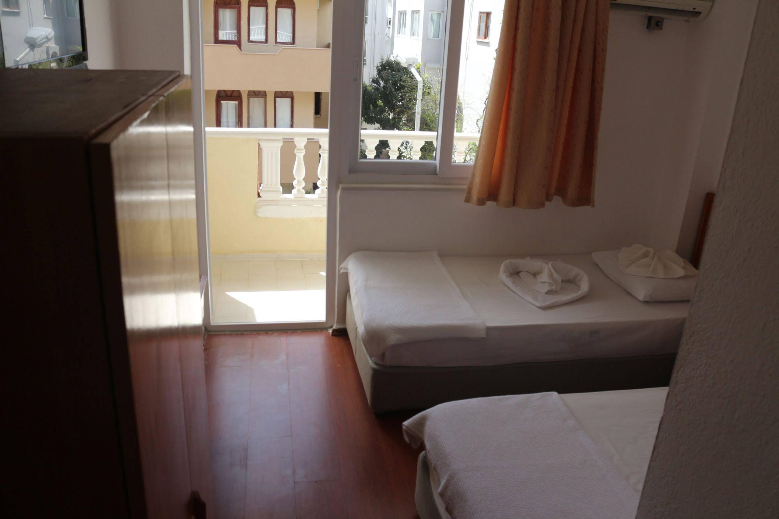 Flash Hotel Marmaris Esterno foto